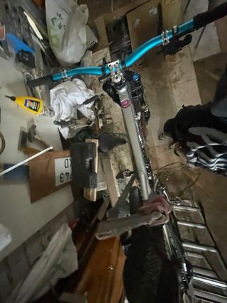 Bicicleta descenso KTM