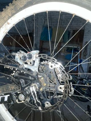 Bicicleta descenso KTM