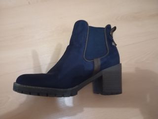 Botines tacón azul oscuro