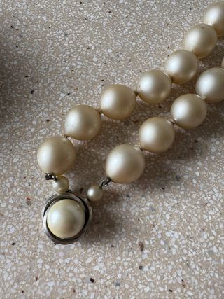 Collar perlas beige vintage de fantasia

