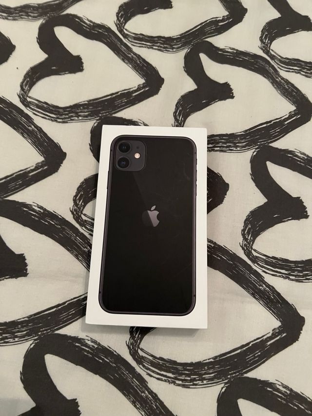 iPhone 11 Negro, batería 80%, original apple