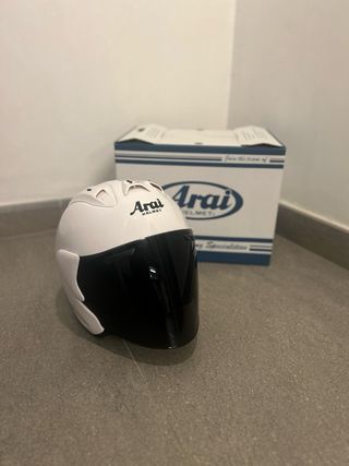 Casco Tipo Arai Jet