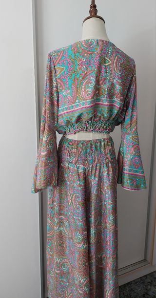 Conjunto boho chic: top & pantalón