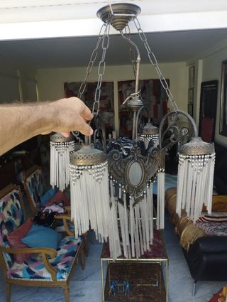 Lampara neogótica antigua