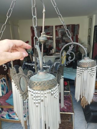 Lampara neogótica antigua