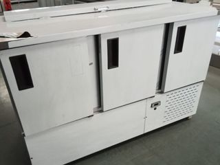 Mesa refrigerada 3 puertas