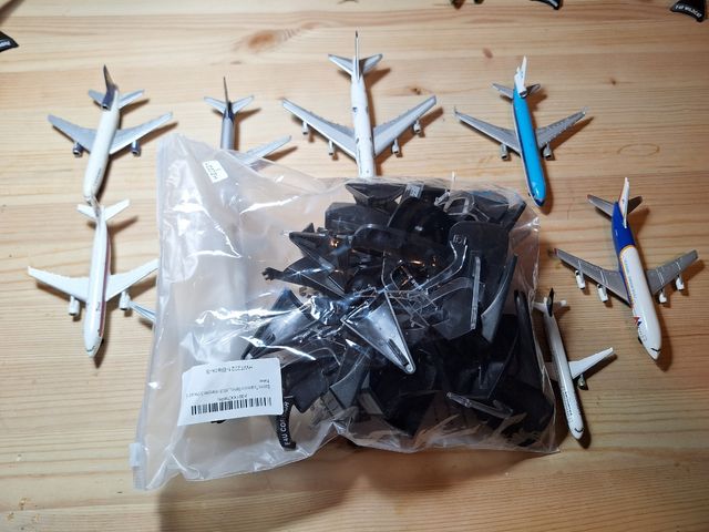 Colección 10 Aviones Civiles Metalicos - Coleccion