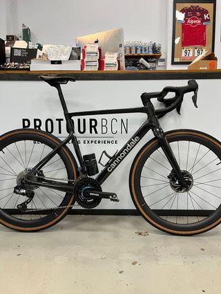 Bicicleta Gravel Cannondale SuperSix Evo SE1