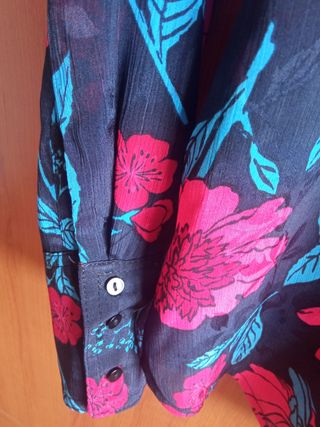 Camisa negra estampada 