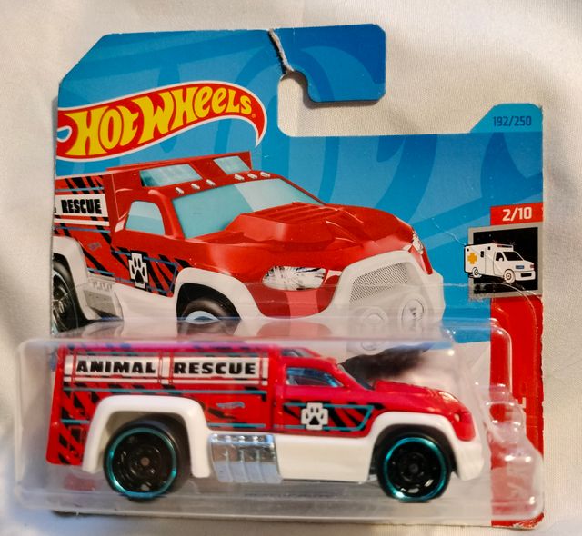 10 Coches HOT WHEELS cerrados 2€ cada uno LOTE11
