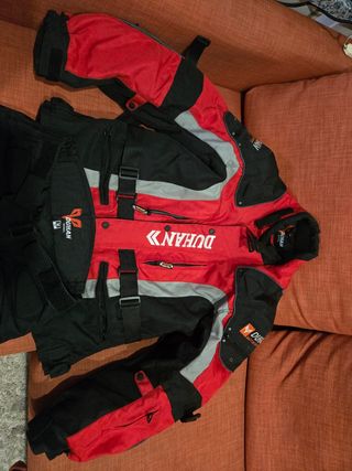 Chaqueta y pantalón moto DUHAN