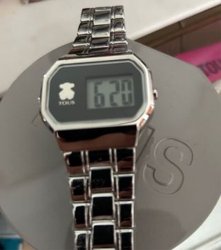 Reloj Tous digital plateado