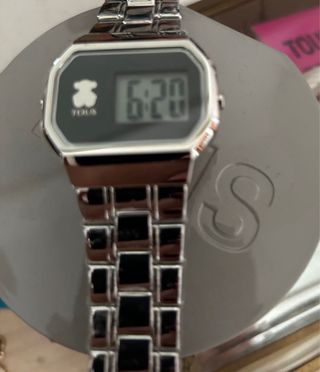 Reloj Tous digital plateado