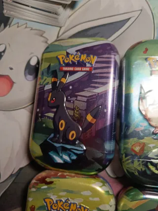 Latas Selladas Pokémon - Eeveeluciones