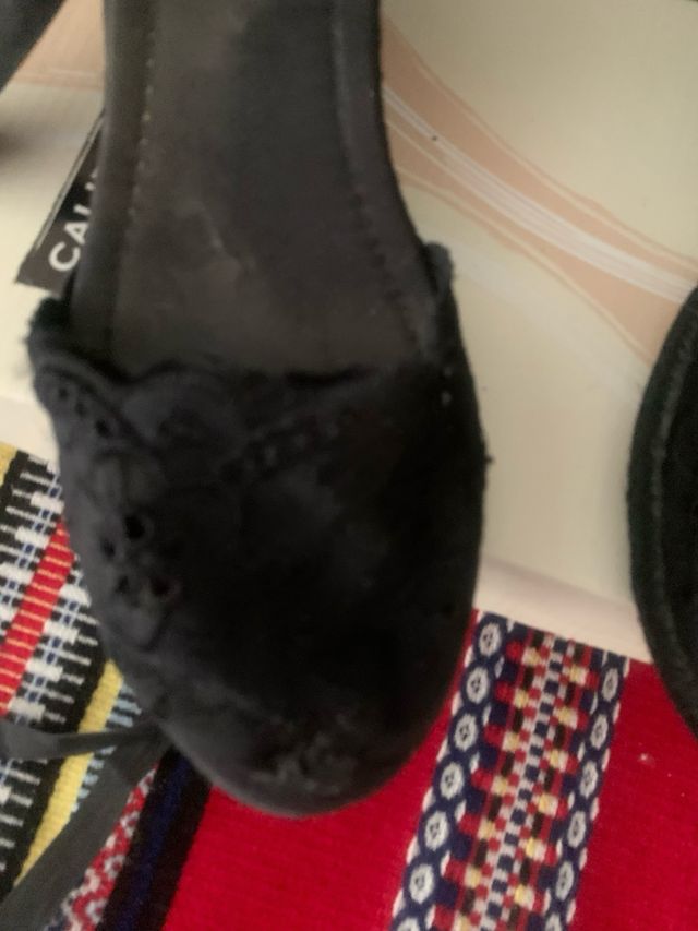 Espardeñas negras bordadas