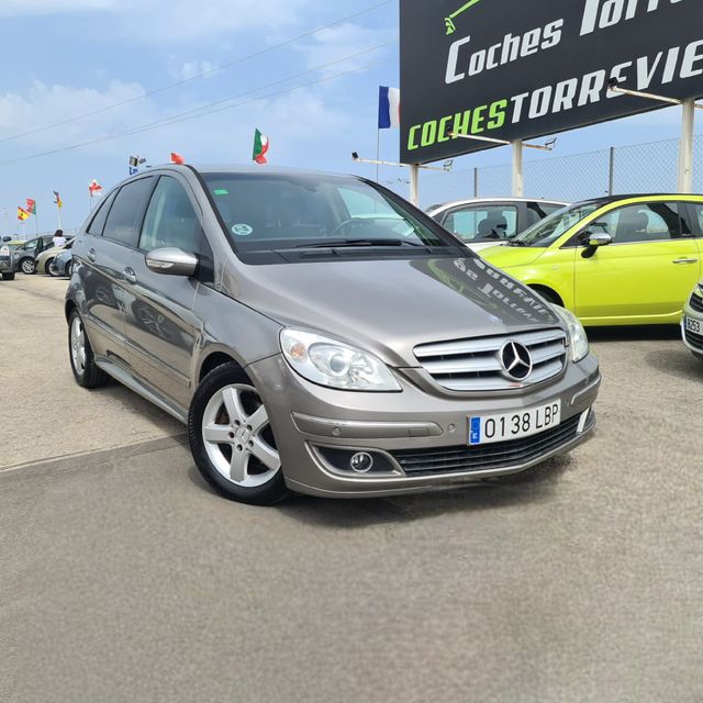 Mercedes-Benz Clase B 200 CDI AUTOMÁTICO
