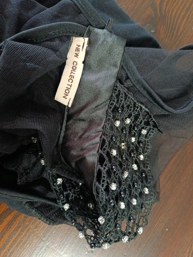 Top negro encaje - sin mangas