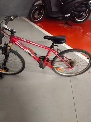 Bicicleta Rockrider 5.1 roja