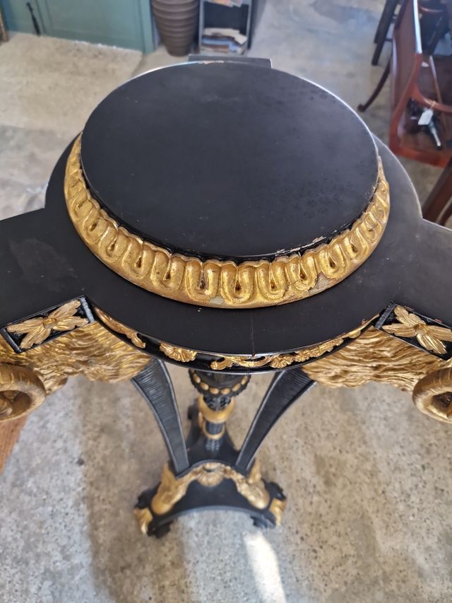 Peana estilo neoclásico 145cm de madera . Vintage