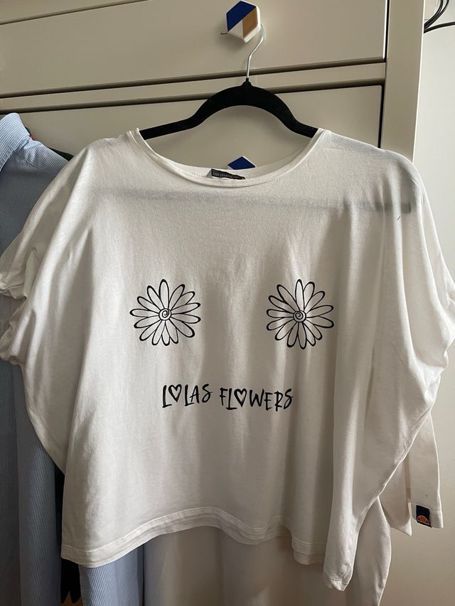 Camiseta blanca flores - Talla única