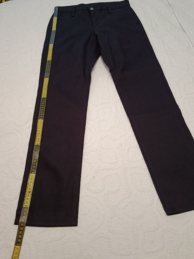 Pantalones chinos Levi's negros