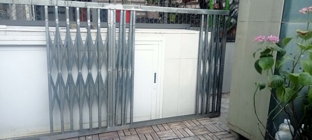 Cierre tijera metálico ventanas