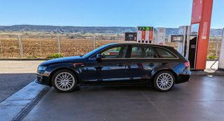 Audi A4 Avant 2.0TFSI Quattro 2011