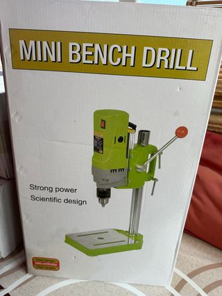 Mini taladro de banco