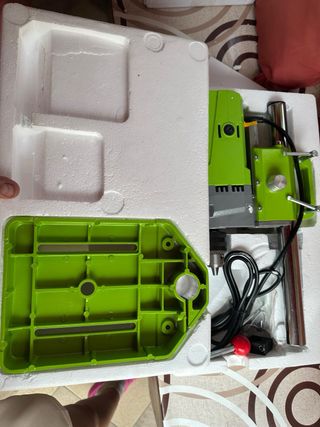 Mini taladro de banco