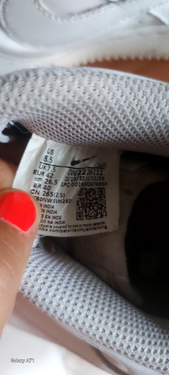 Nike Air Force 1 - US 8.5