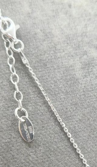 Collar osito Lotus plata de ley