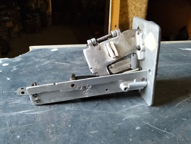 MONEDERO FUTBOLÍN DELGADO