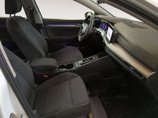 Volkswagen Golf Life eTSI