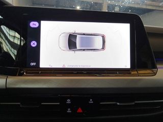 Volkswagen Golf Life eTSI
