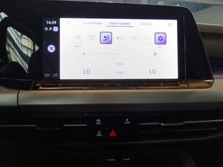 Volkswagen Golf Life eTSI