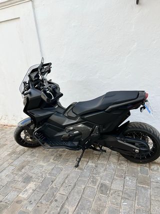 Honda XADV 750
