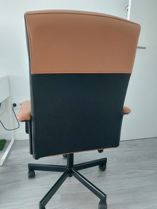 Silla oficina Ikea marrón