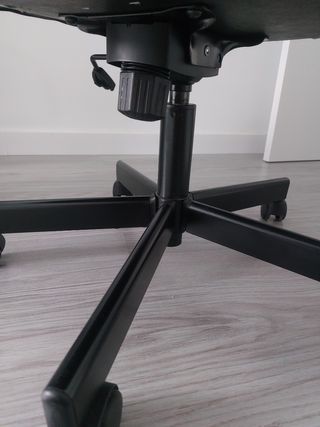 Silla oficina Ikea marrón