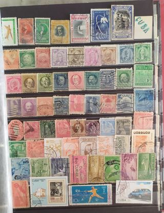 Álbum Filaplas con algo + de 900 sellos diferentes