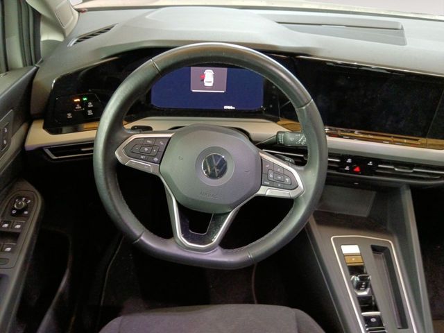 Volkswagen Golf Life eTSI