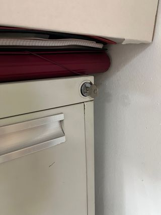 Archivador metálico 4 cajones con llave