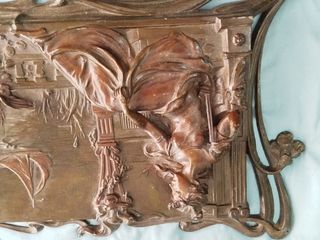 Relieve Art Nouveau calamina