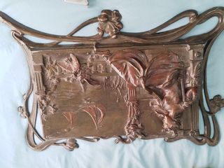 Relieve Art Nouveau calamina