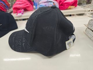 ¡OFERTA! Gorra Nike negra c/blanco