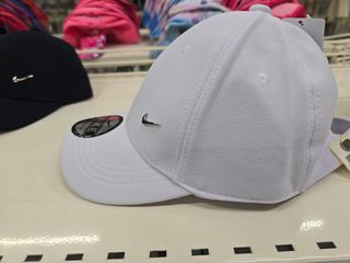 ¡OFERTA! Gorra Nike blanca snapback