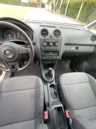 Volkswagen Caddy 2014