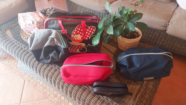 6 neceseres de viaje