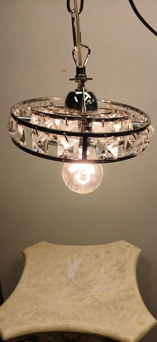 sospensione con cristalli