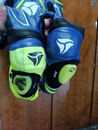 Mono piel Rtech - Talla 50