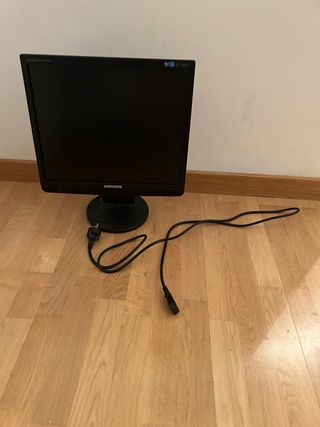 Monitor Samsung von soporte de altura regulable